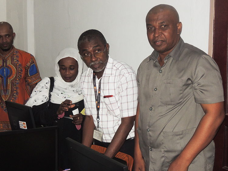 Informatisation des données statistiques / L’UNFPA remet dix ordinateurs à l’INSEED